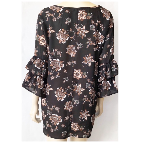 Double Bell ♥️ Sleeve Floral Blouse by Cure NWT 🪺 - Picture 3 of 6